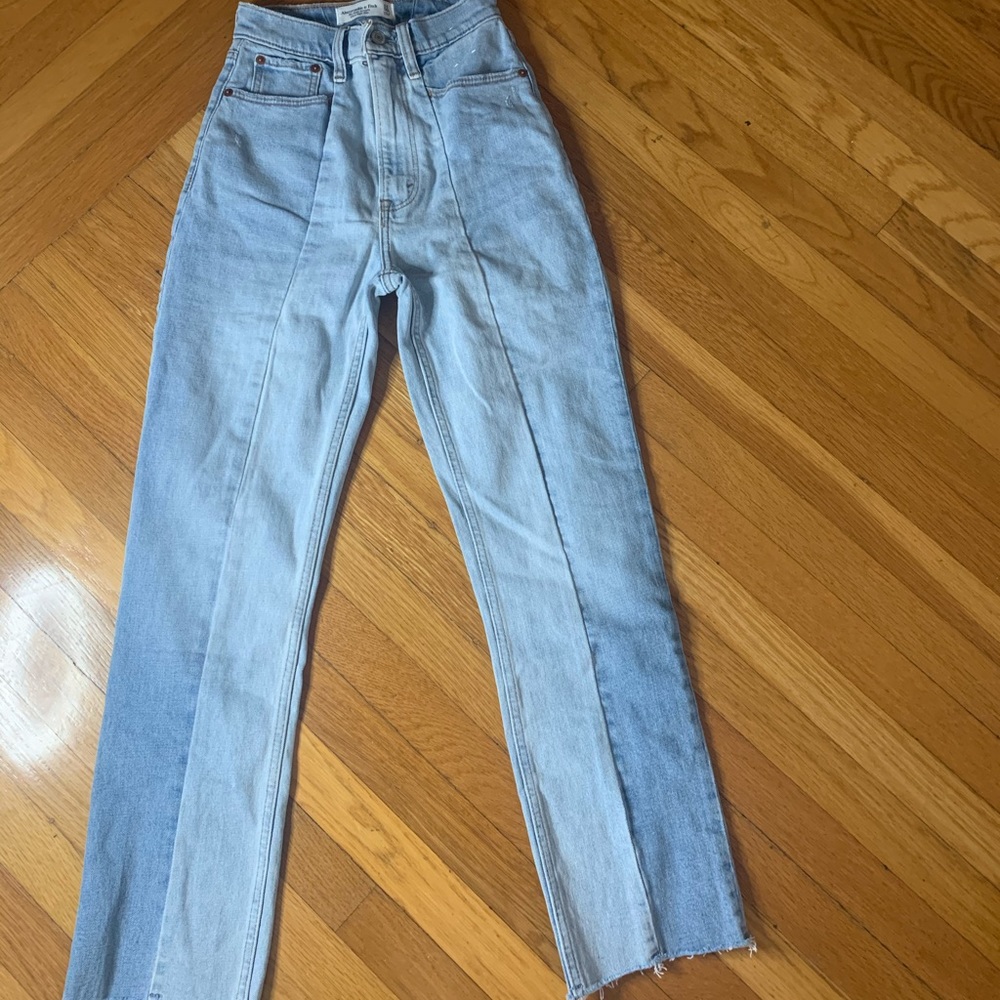 Abercrombie & Fitch twotoned curvy high rise jeans